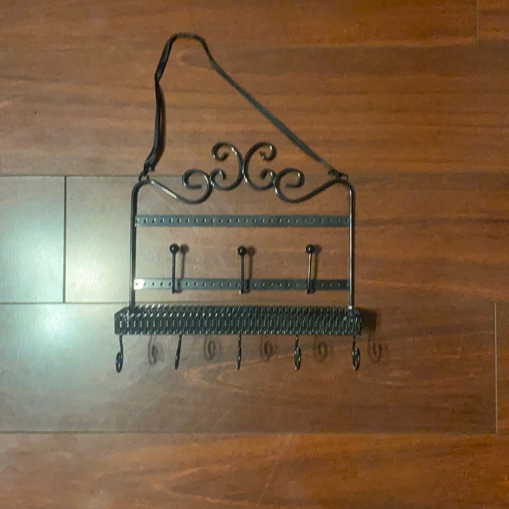 Claire’s Black Jewelry Holder
